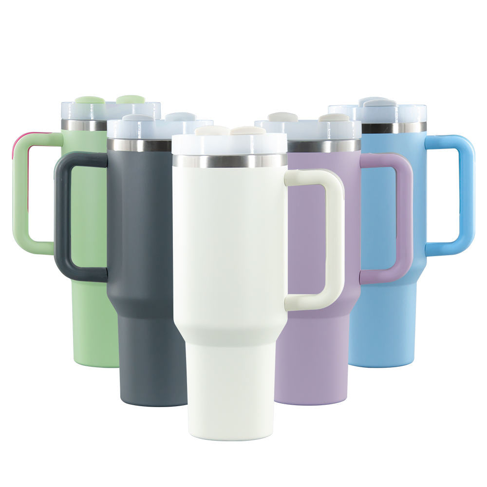 Izolirana čaša od 1227 ml sa slamkom