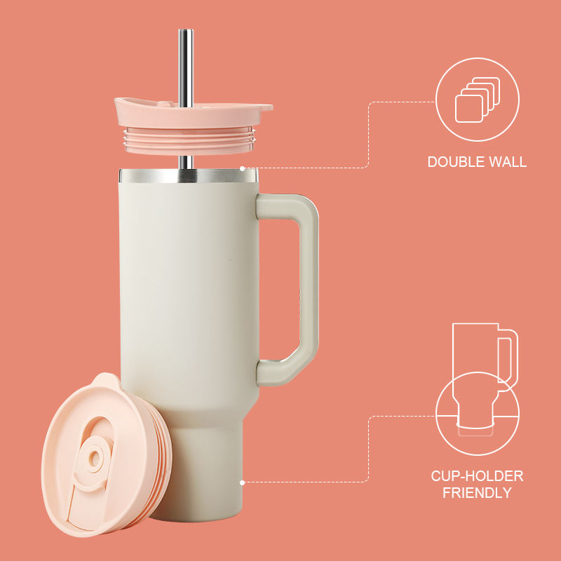 Izolirana čaša od 1227 ml sa slamkom